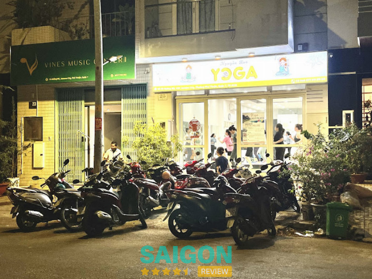 Yoga Nguyễn Hòa quận 7