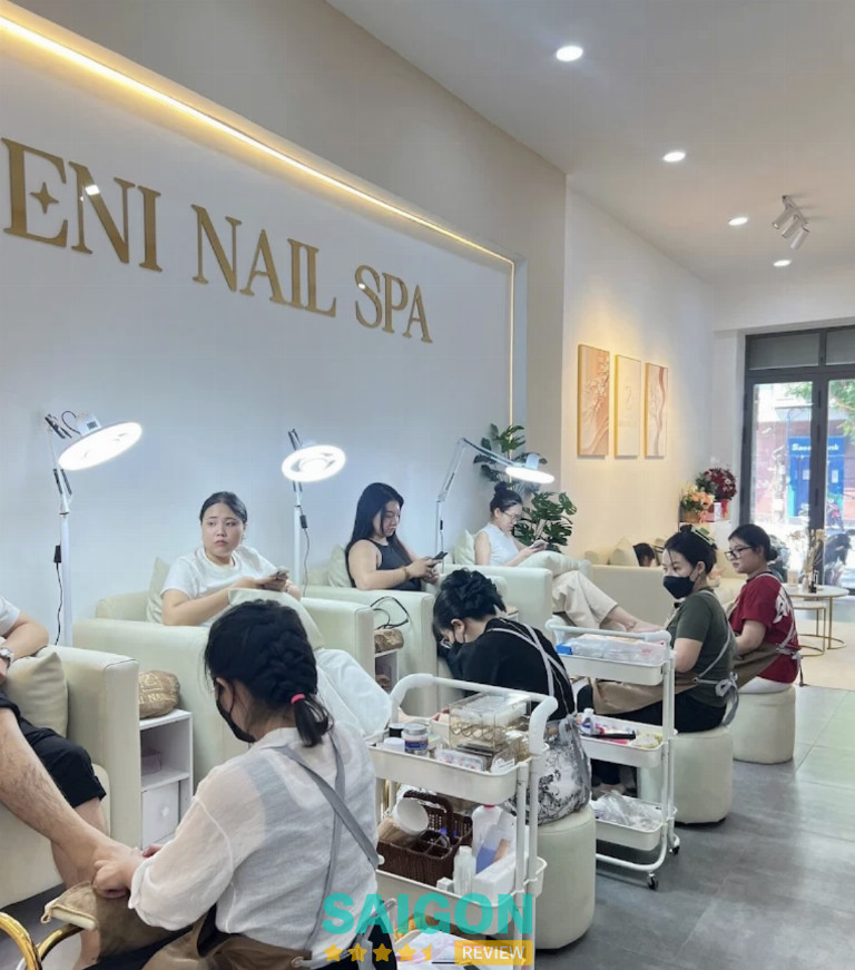 Zeni Nail Spa: 52 Calmette, P. Bến Thành
